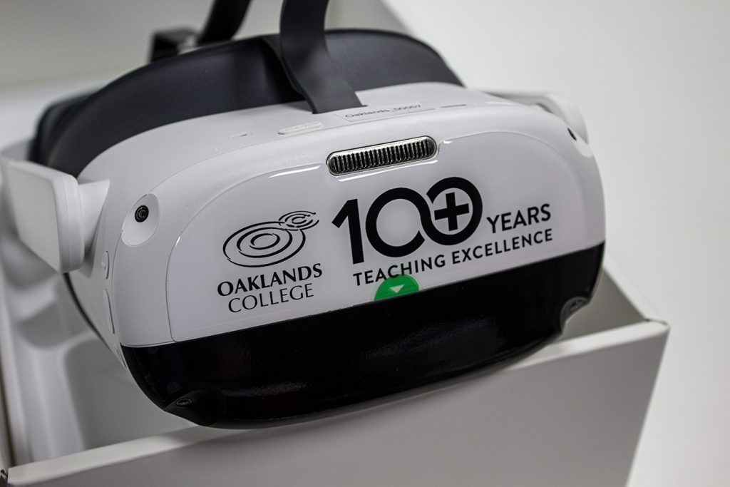Oaklands College Pico Neo3 Pro Headset